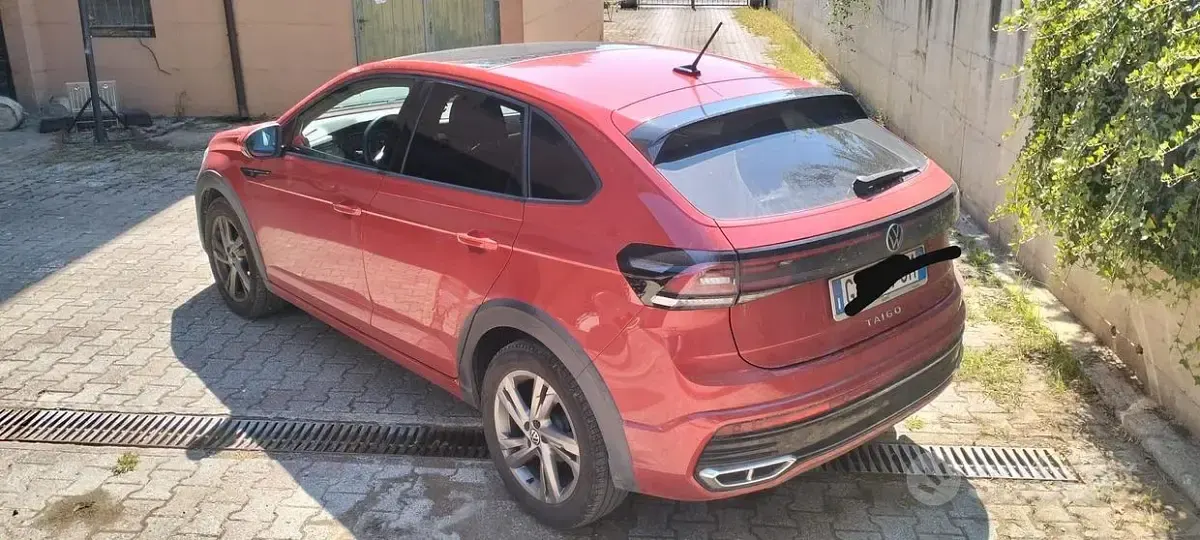 Usata VW Taigo 110 CV (80 kW) 2023 Rosso SUV