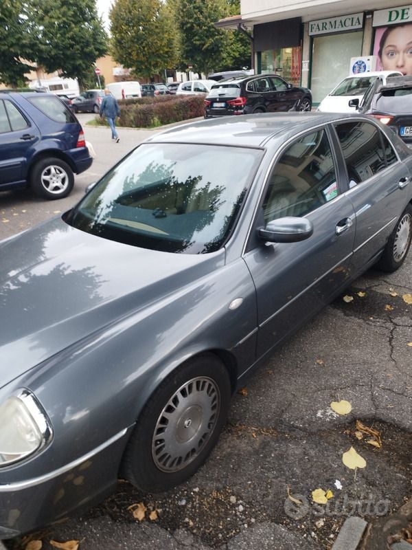 Usata Lancia Thesis 150 CV (110 kW) 2006 Grigio Berlina