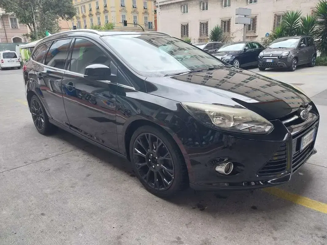 Usata Ford Focus Titanium 116 CV (85 kW) 2011 Nero Station wagon