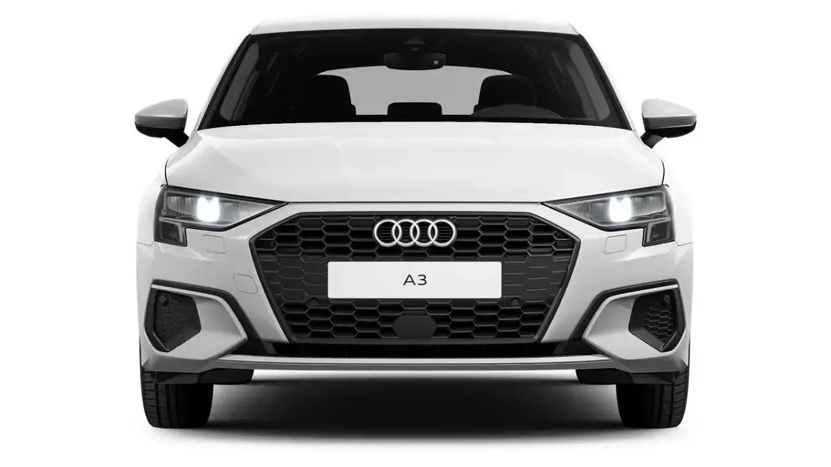 Usata Audi A3 Business 110 CV (80 kW) 2023 Bianco Berlina