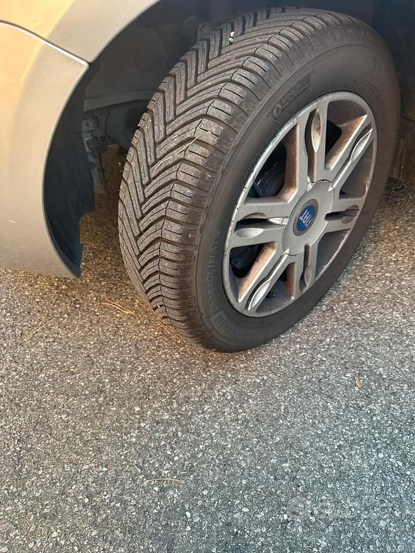 Grigio Usata 2006 Fiat Panda Utilitaria | 2300 € (Ottimo prezzo) - Immagine 1/4