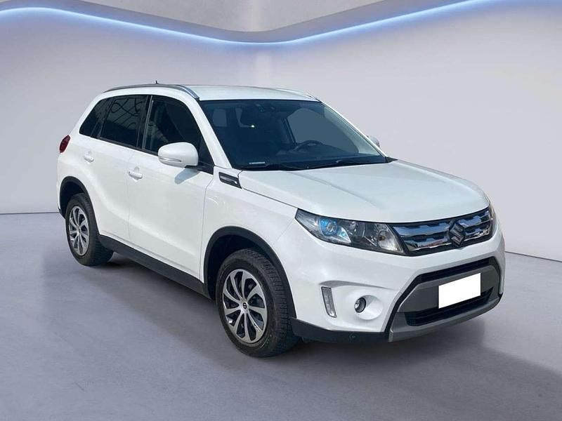 Usata Suzuki Vitara Exclusive 120 CV (88 kW) 2017 Argento SUV