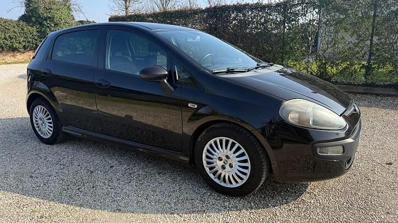 Usata Fiat Punto Evo Emotion 90 CV (66 kW) 2010 Nero Utilitaria