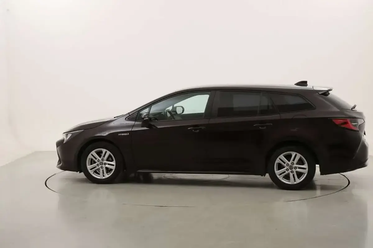Usata Toyota Corolla Business Edition 122 CV (89 kW) 2019 Marrone Station wagon