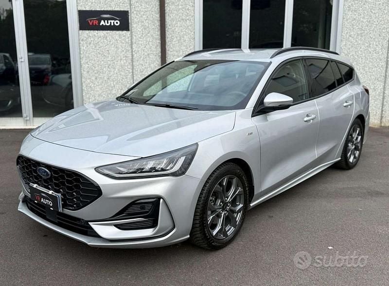 Usata Ford Focus ST-Line 155 CV (114 kW) 2025 Grigio Station wagon