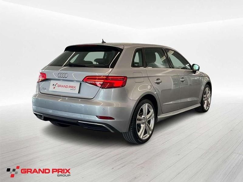 Usata Audi A3 Admired 150 CV (110 kW) 2020 Argento Berlina