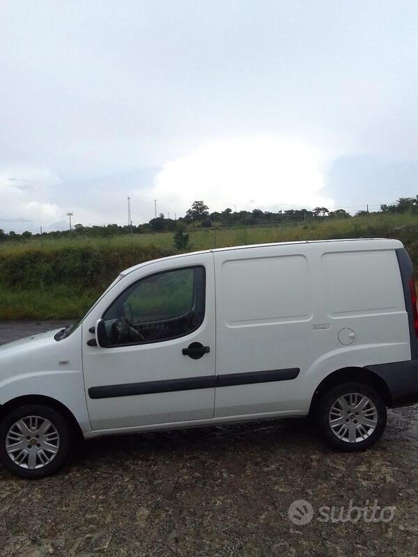 Usato 2010 Fiat Doblò Diesel (7.000 €)