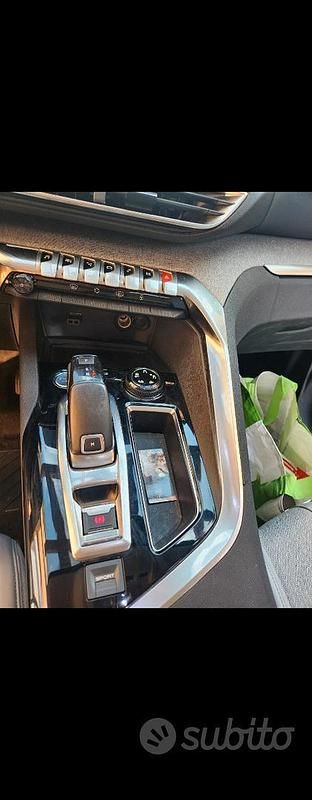 Usata Peugeot 3008 120 CV (88 kW) 2018 Nero SUV