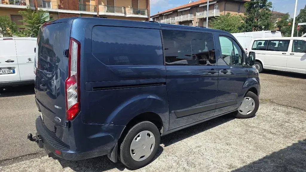 Usata Ford Transit Custom Trend 131 CV (96 kW) 2022 Blu / metallizzato Berlina