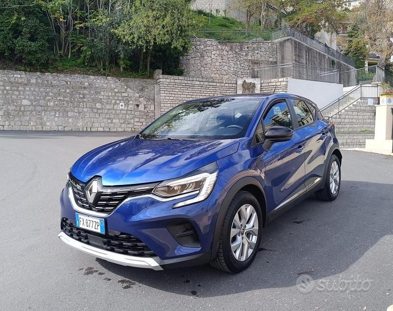 Usata Renault Captur Intens 101 CV (74 kW) 2019 Blu SUV
