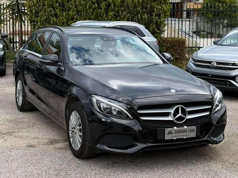 Usata Mercedes C180 Business 116 CV (85 kW) 2017 Nero Station wagon