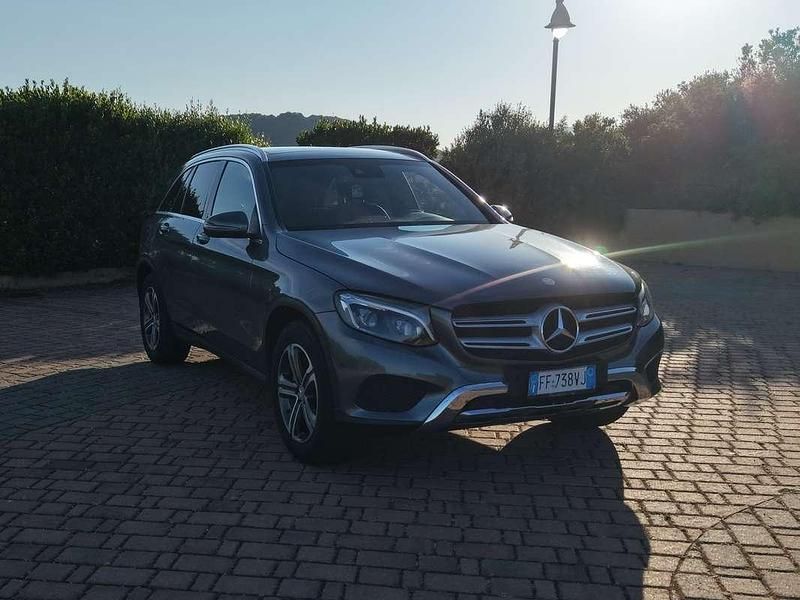 Usata Mercedes GLC250 204 CV (150 kW) 2015 Grigio SUV