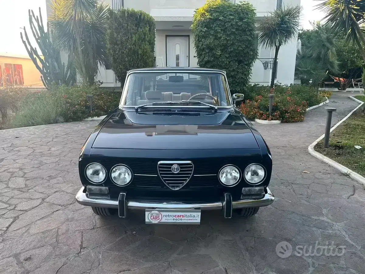 Usata Alfa Romeo 2000 133 CV (97 kW) 1970 Bianco Berlina