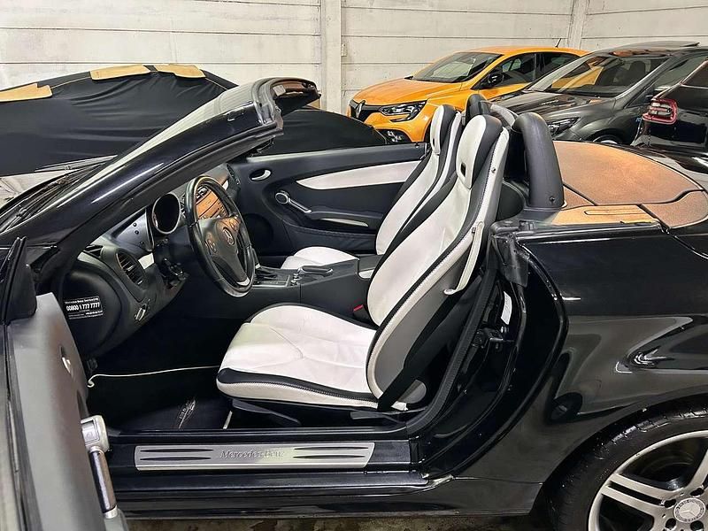 Usata Mercedes SLK200 2LOOK Edition 184 CV (135 kW) 2009 Nero Cabrio