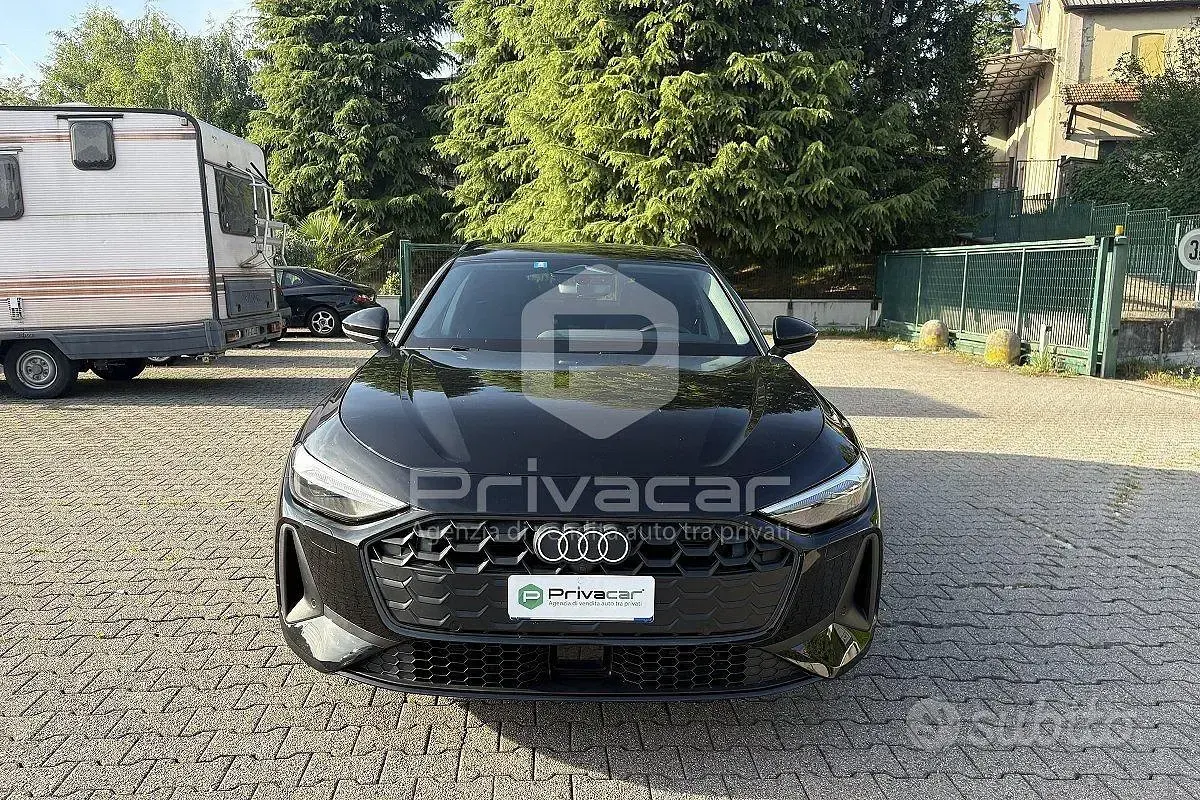 Usata Audi A5 Business 150 CV (110 kW) 2025 Nero Station wagon