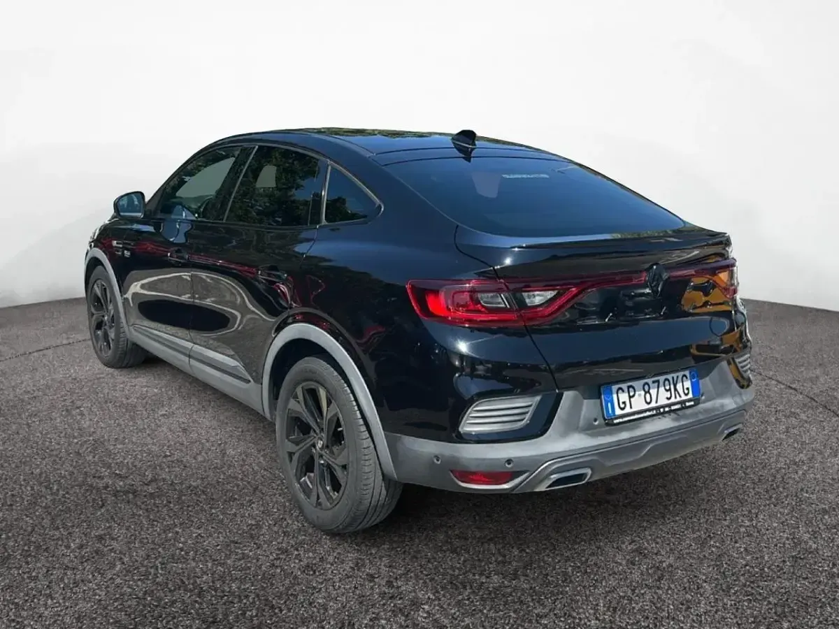 Usata Renault Clio 143 CV (105 kW) 2023 Nero Utilitaria