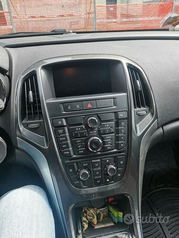 Usata Opel Astra Cosmo 130 CV (95 kW) 2012 Station wagon