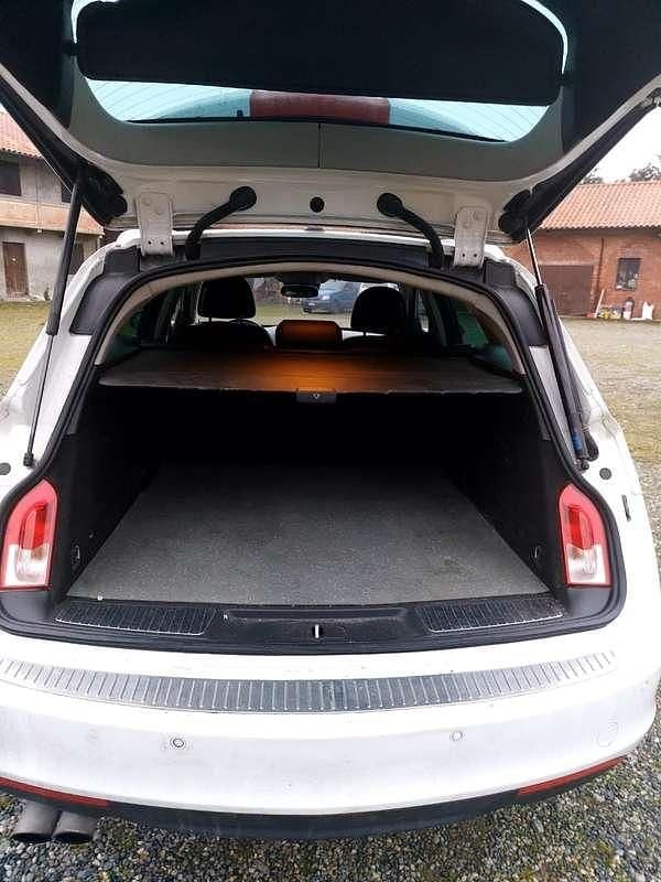 Usata Opel Insignia S 131 CV (96 kW) 2011 Bianco Station wagon