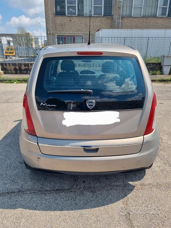 Usata Lancia Musa 2012 Grigio Monovolume