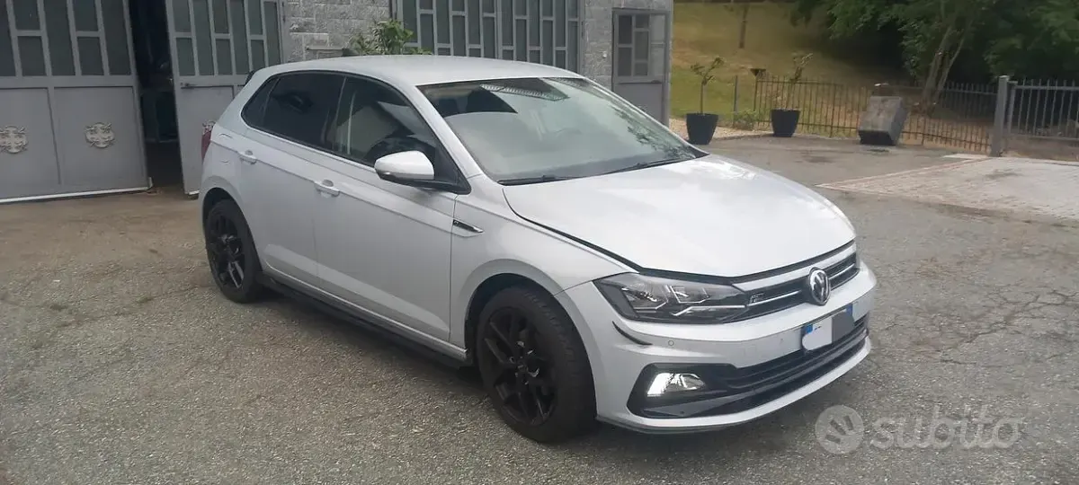 Usata VW Polo R-line 95 CV (69 kW) 2020 Bianco Utilitaria