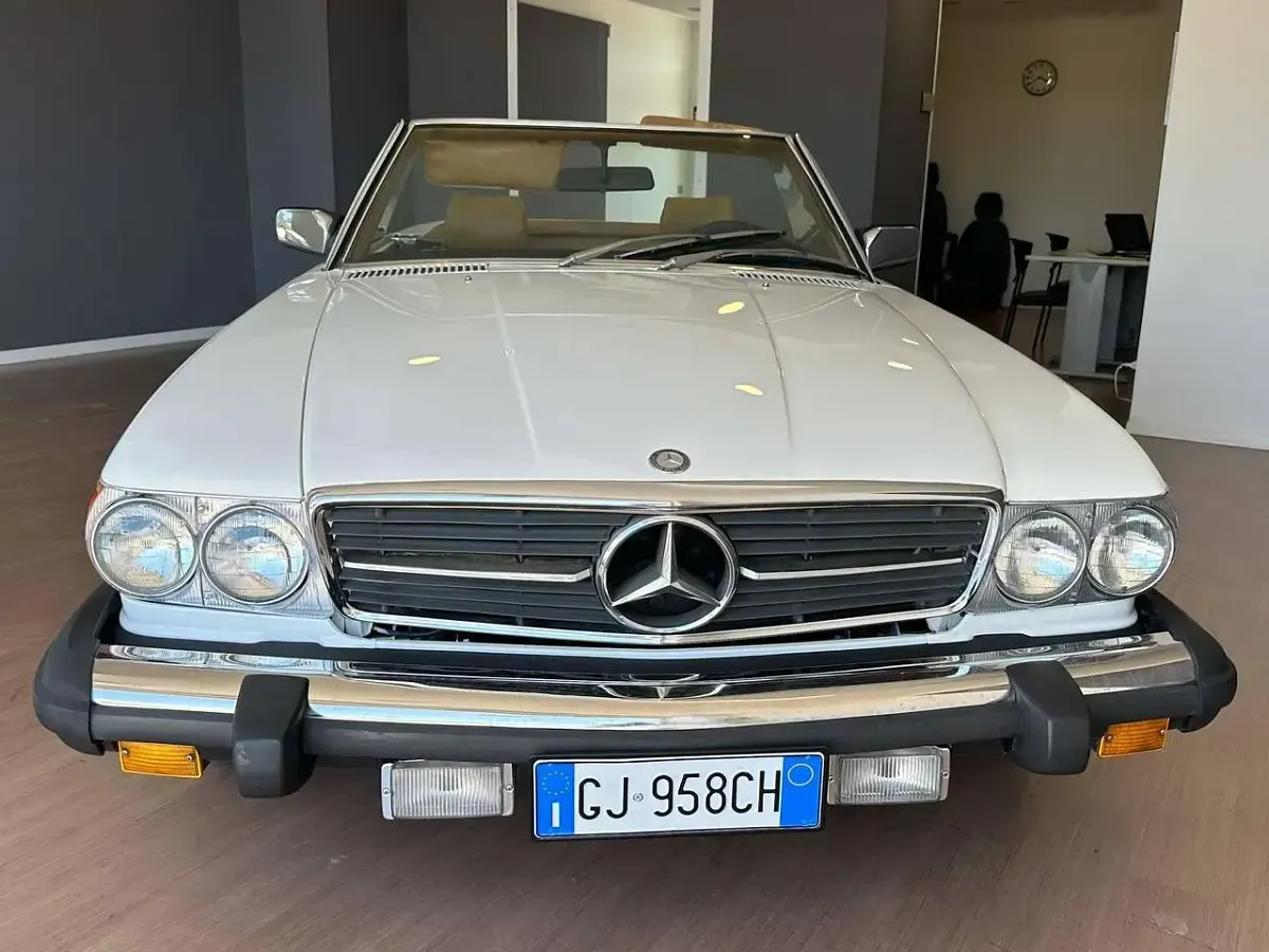 Usata Mercedes SL450 218 CV (160 kW) 1980 Bianco pastello Cabrio