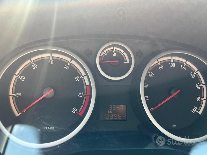 Usata Opel Corsa 2006 Grigio Utilitaria