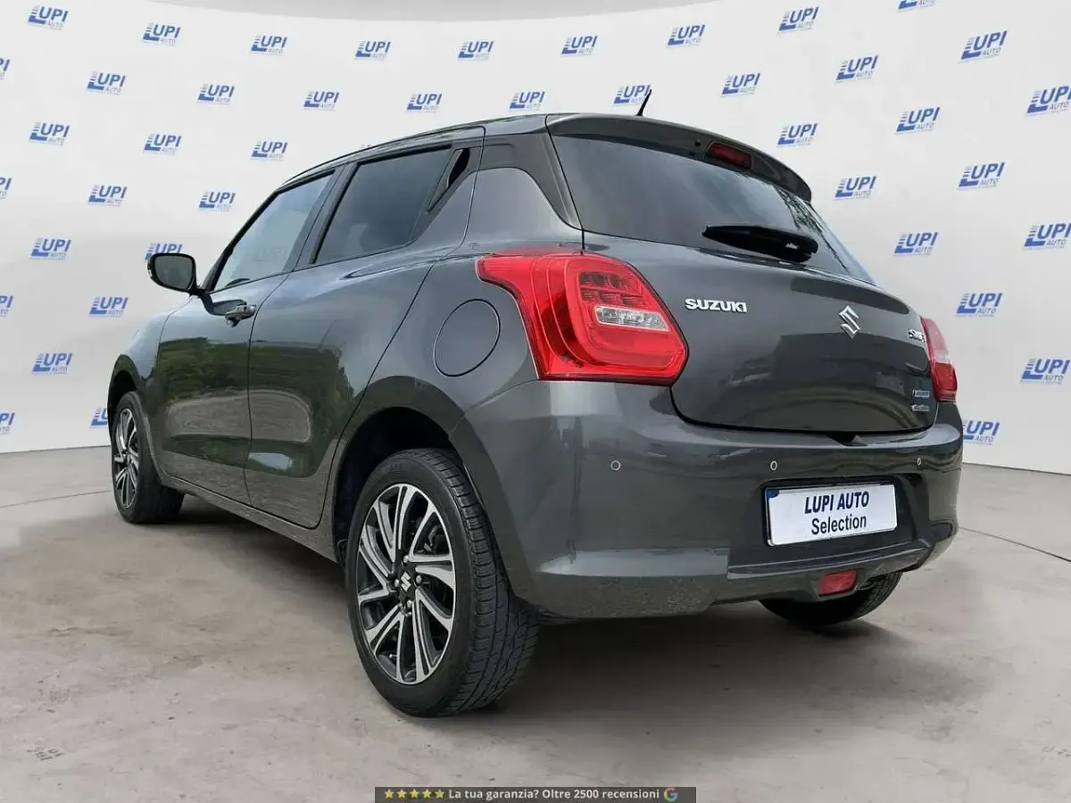 Usata Suzuki Swift 83 CV (61 kW) 2022 Grigio Utilitaria