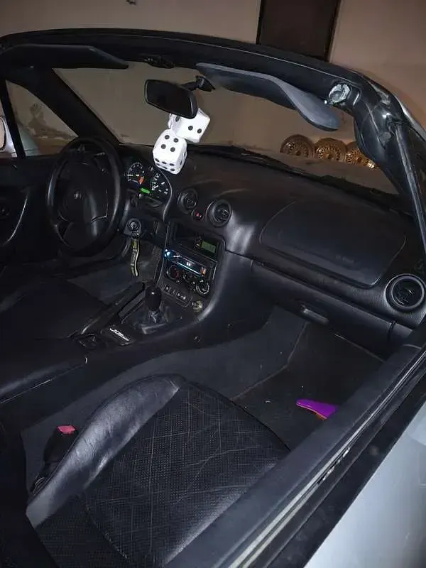 Usata Mazda MX5 110 CV (80 kW) 2000 Cabrio
