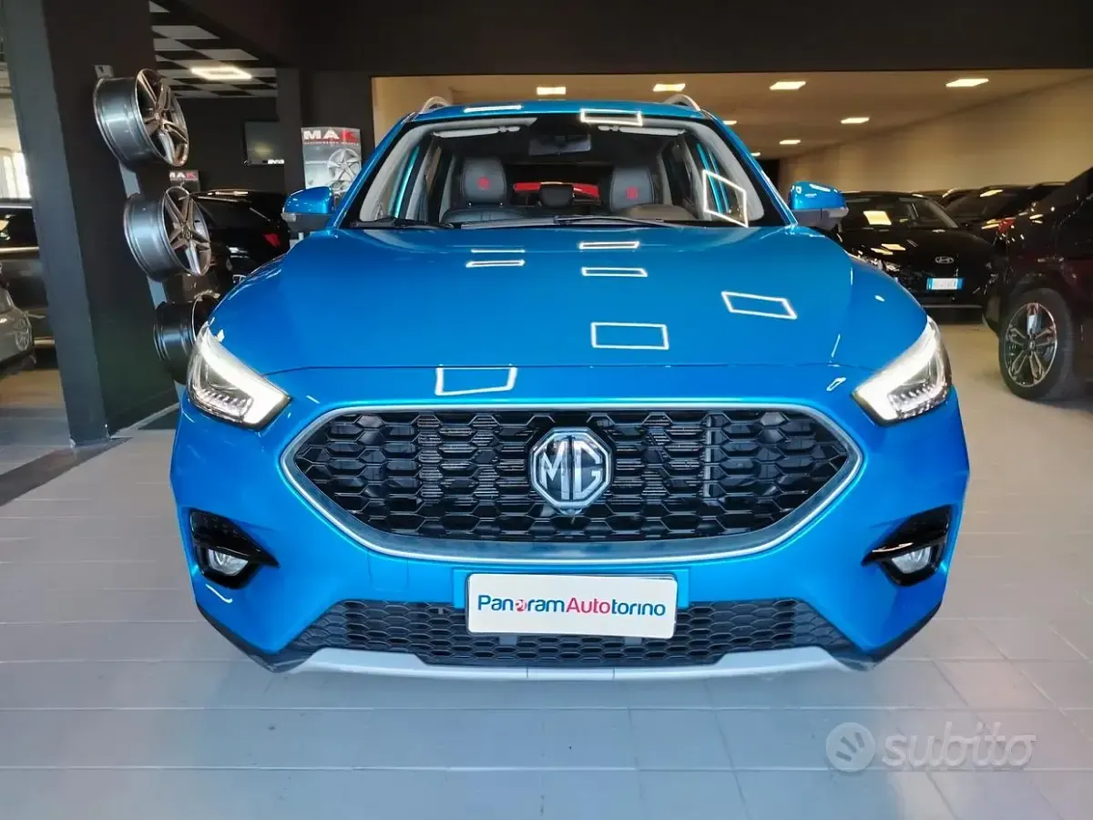 Usata MG ZS Luxury 106 CV (77 kW) 2025 Blu SUV
