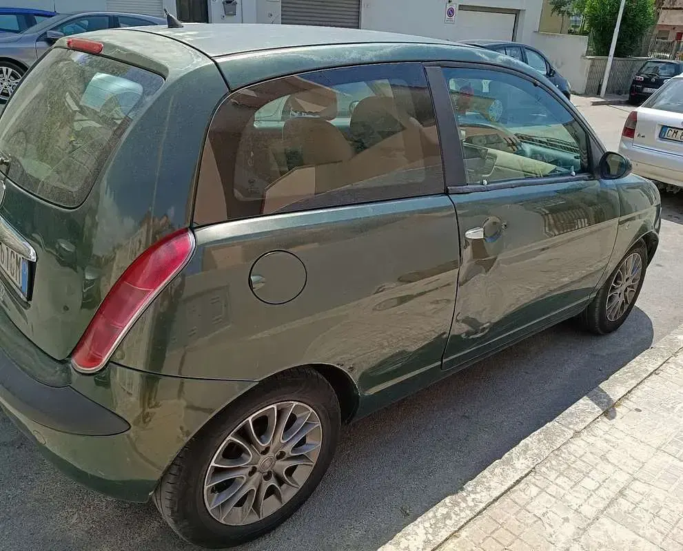 Usata Lancia Ypsilon 80 CV (58 kW) 2005 Utilitaria