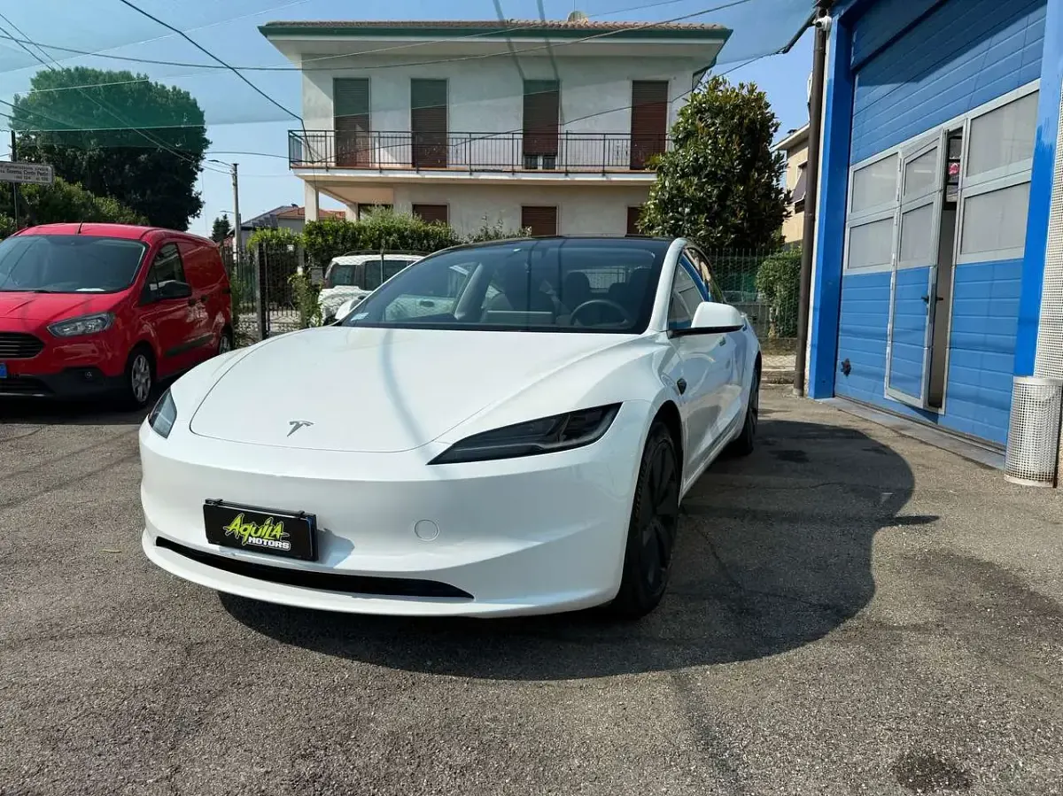 Usata Tesla Model 3 Long Range AWD 152 kW (208 CV) 2024 Other Berlina