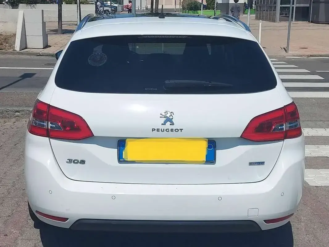 Usata Peugeot 308 Allure 120 CV (88 kW) 2015 Bianco Station wagon