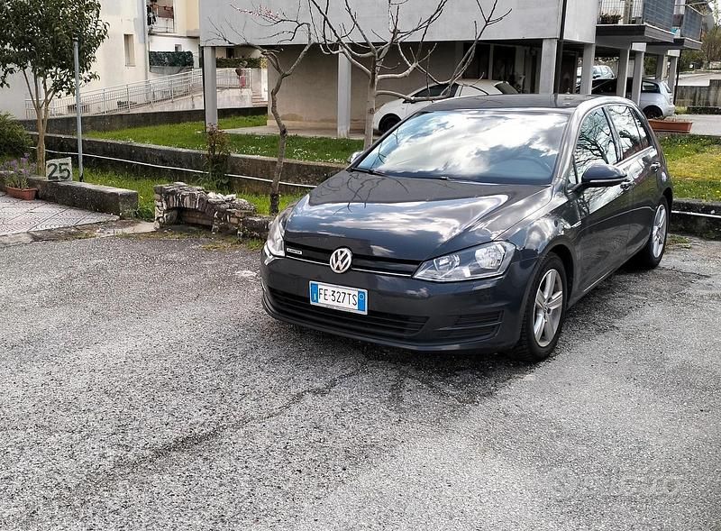 Usata VW Golf VII 110 CV (80 kW) 2015 Berlina