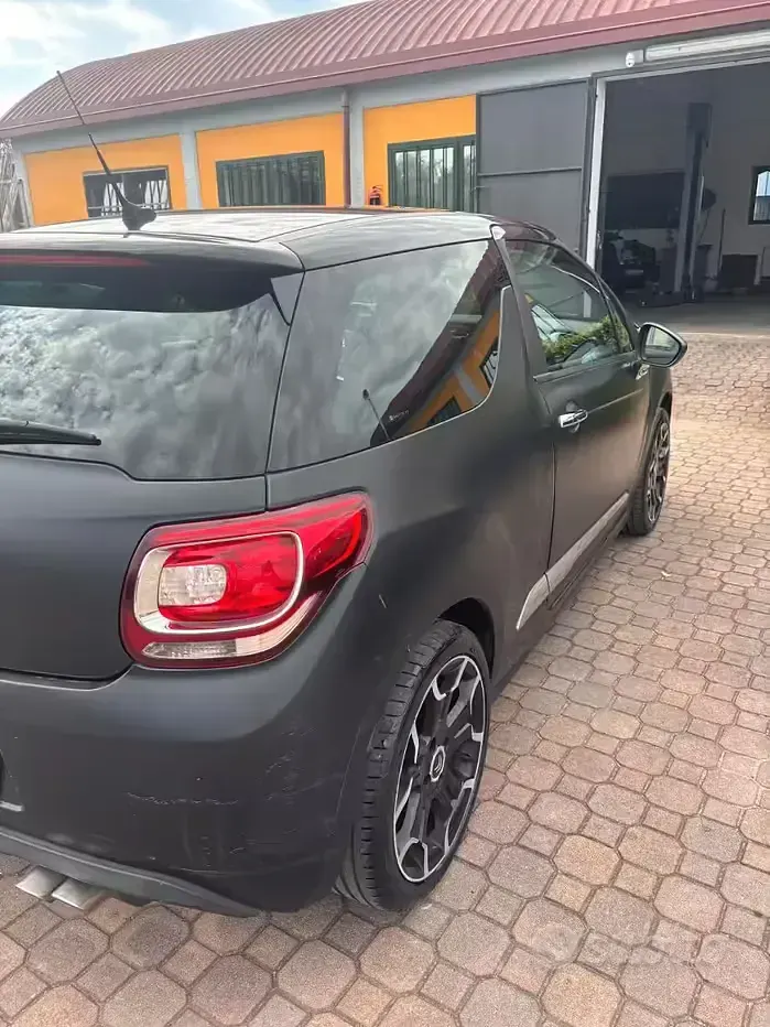 Usata Citroën DS3 156 CV (114 kW) 2011 Nero Utilitaria
