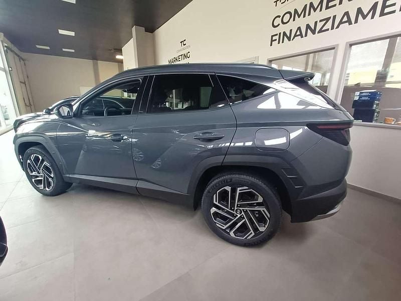 Nuova Hyundai Tucson 160 CV (117 kW) 2026 Ecotronic grey SUV