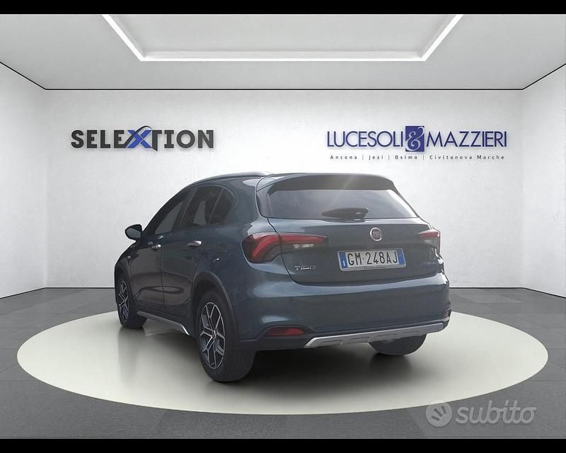 Usata Fiat Tipo Cross 131 CV (96 kW) 2023 Blu Berlina