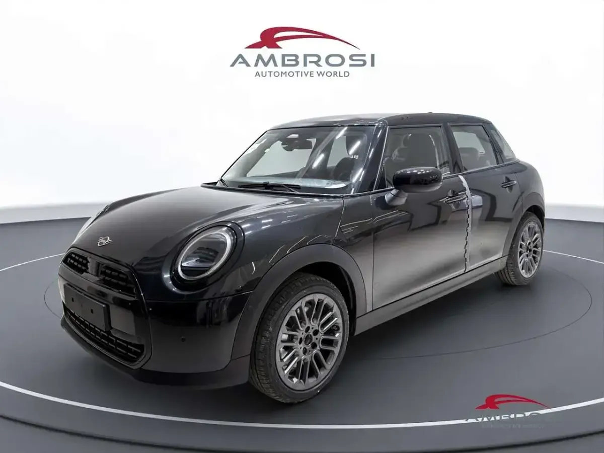 Novo Mini Cooper Classic 114 kW (156 HP) 2025 Preto Citadino