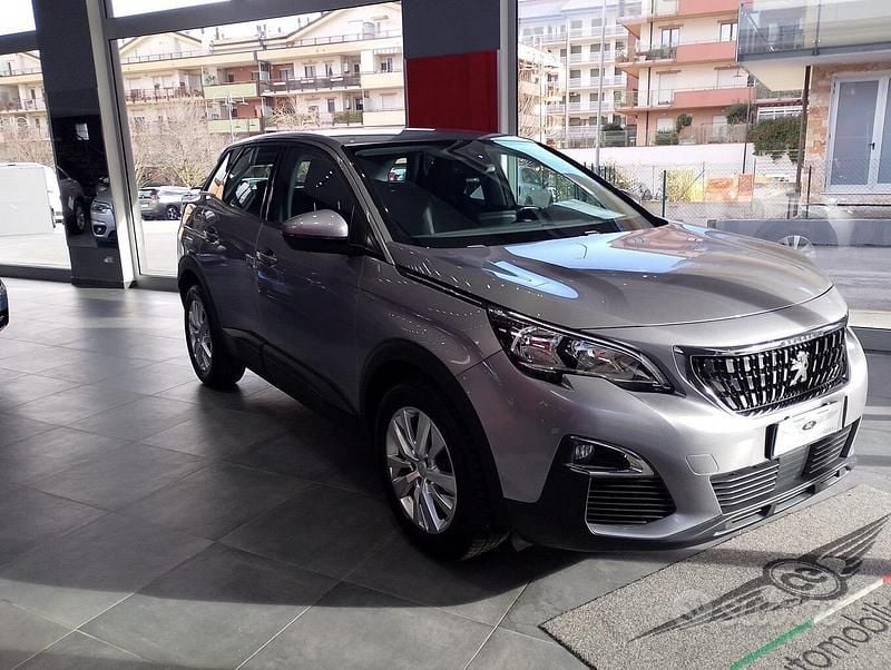 Usata Peugeot 3008 Business-Line 131 CV (96 kW) 2019 Grigio SUV