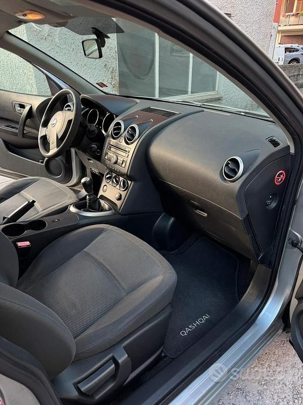 Usata Nissan Qashqai Acenta 106 CV (77 kW) 2008 Grigio SUV