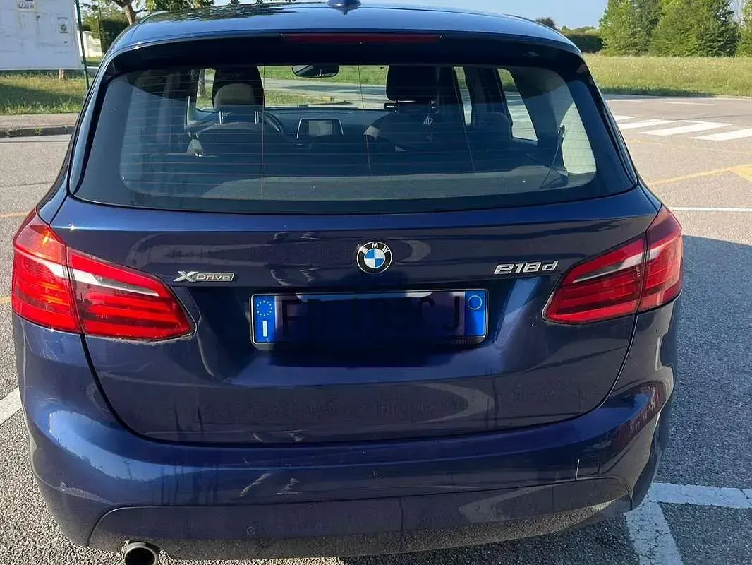 Usata BMW 218 Active Tourer Advantage 150 CV (110 kW) 2016 Blu/azzurro Monovolume