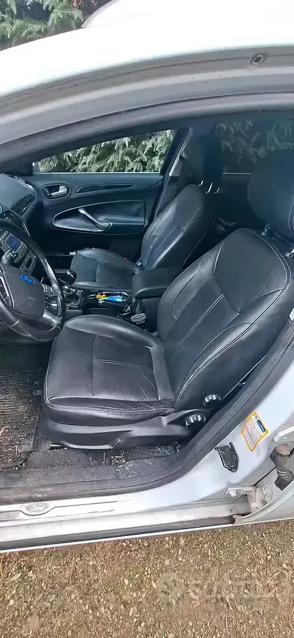 Usata Ford Mondeo 140 CV (102 kW) 2010 Bianco Station wagon