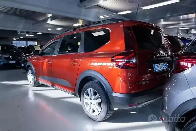 Occasion Dacia Jogger Expression 110 ch (80 kW) 2023 Marron Monospace