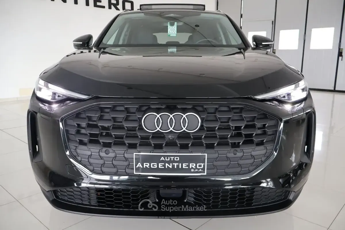Usata Audi Q5 Advanced 204 CV (150 kW) 2025 Rosso SUV