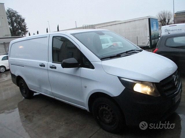 Usata Mercedes Vito 135 CV (99 kW) 2018 Bianco Furgone