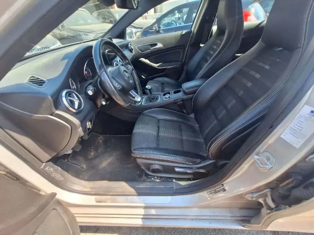 Usata Mercedes A180 109 CV (80 kW) 2018 Other Berlina