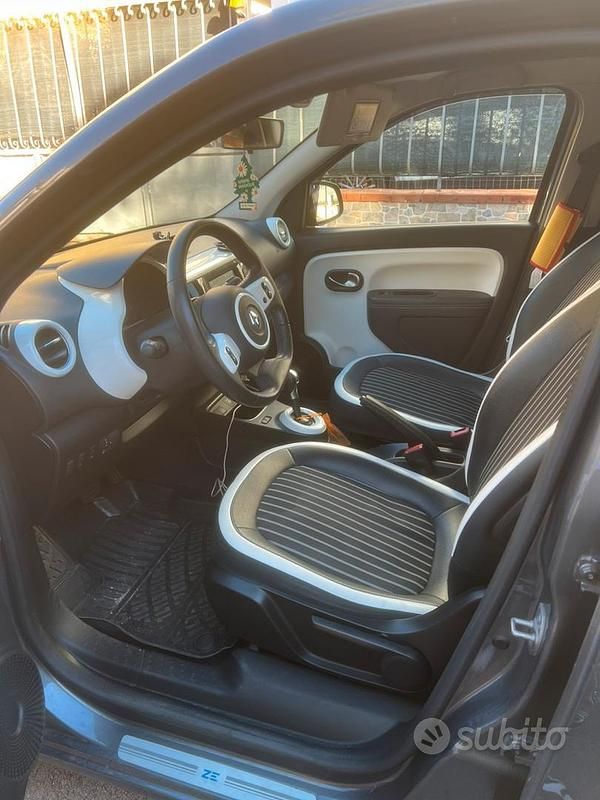 Usata Renault Twingo Intens 60 kW (82 CV) 2021 Utilitaria