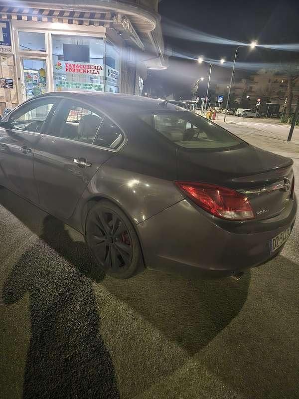Gebraucht Opel Insignia Cosmo 160 PS (117 kW) 2011 Limousine