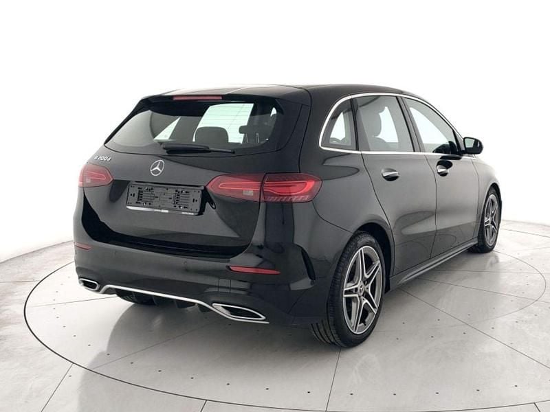 Usata Mercedes B200 AMG Line Premium 150 CV (110 kW) 2024 Nero Monovolume