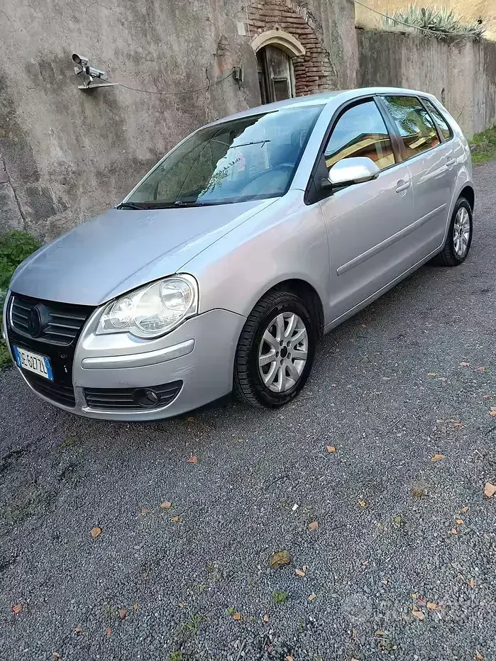 Usata VW Polo 69 CV (50 kW) 2006 Grigio Utilitaria