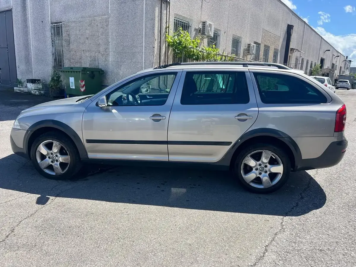 Gebraucht Skoda Octavia 140 PS (102 kW) 2008 Kombi